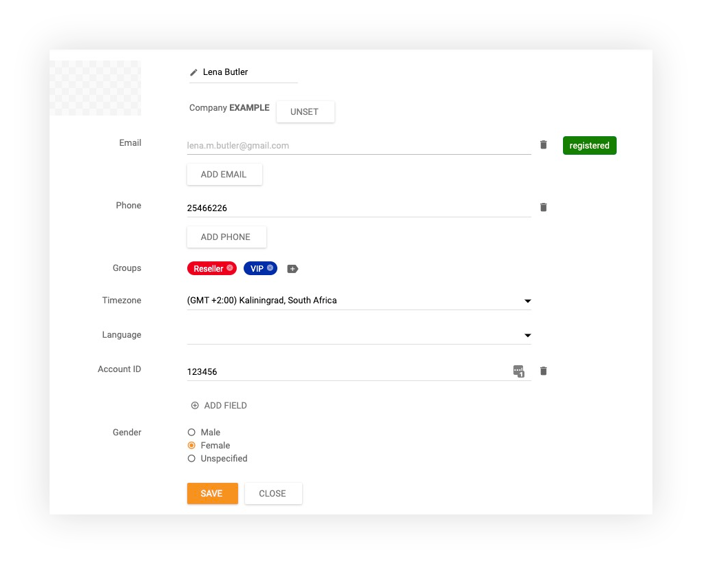 Adăugarea unei persoane de contact în LiveAgent